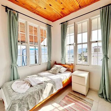 Soevalye Adasinda Yali Dairesi Appartement Fethiye